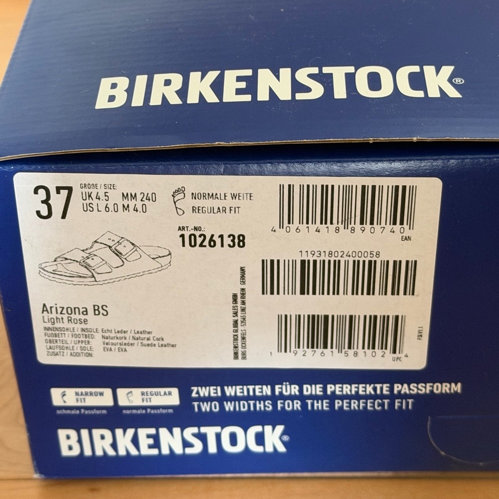 Birkenstock Arizona Two-Strap Sandal in Light Pink suede. Size 6 regular/wide - Picture 12 of 12